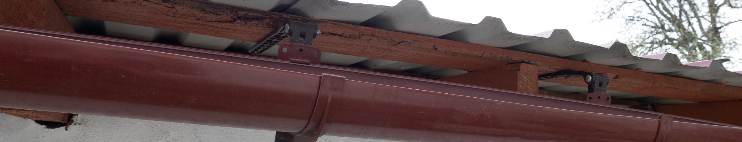 Image Gallery tec-nut.com for London Guttering Services -  New Company, Free Website,  Gutter repairs, Simple Website, Gutter installation,  Downpipe repairs, No Coding Website, Best Website Builder, Tec-Nut.com Websites, Free website template,  Gutter cleaning, easy website